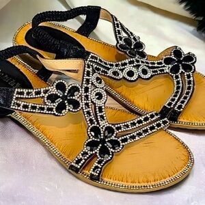 Black Elastic Back Open Toe Rhinestone Beaded Sandals Imported NWOT Size 39